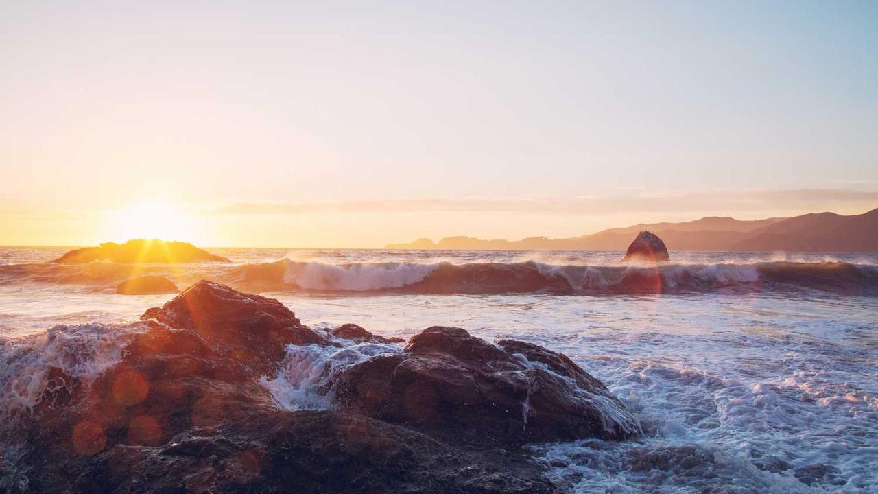 网络创业: 在线赚钱的多元出路-创业网 - 最新网络创业项目与实战营销教程平台 | cye.cc