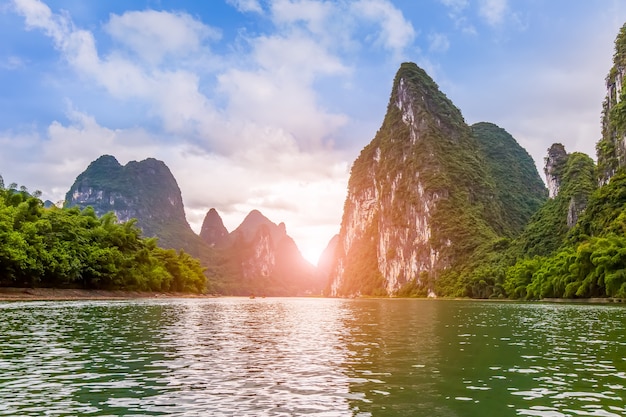 如何选择合适的创业网平台提升创业成功率-创业网 - 最新网络创业项目与实战营销教程平台 | cye.cc